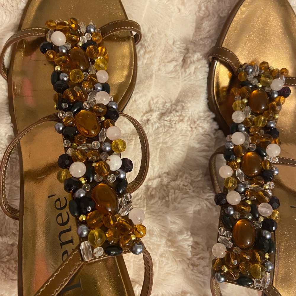 J. Reneé Heels - Picture 9 of 13